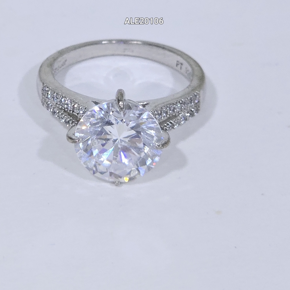 Sterling Silver 925 Ring with Clear Gemstone Size 6.5